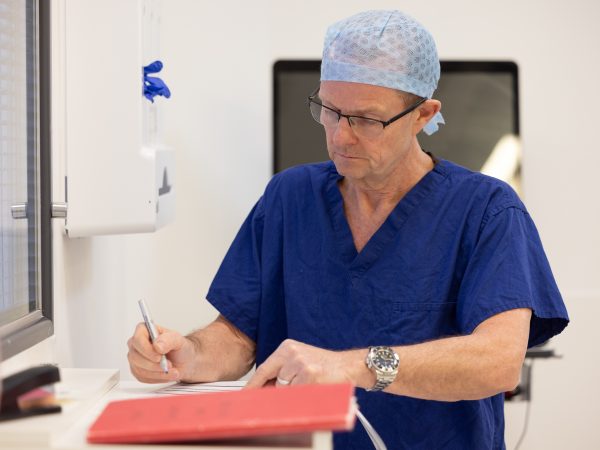What Are the Most Common Causes of Relentless Knee Pain? | David Stitson, Consultant Orthopaedic Surgeon in Plymouth.
